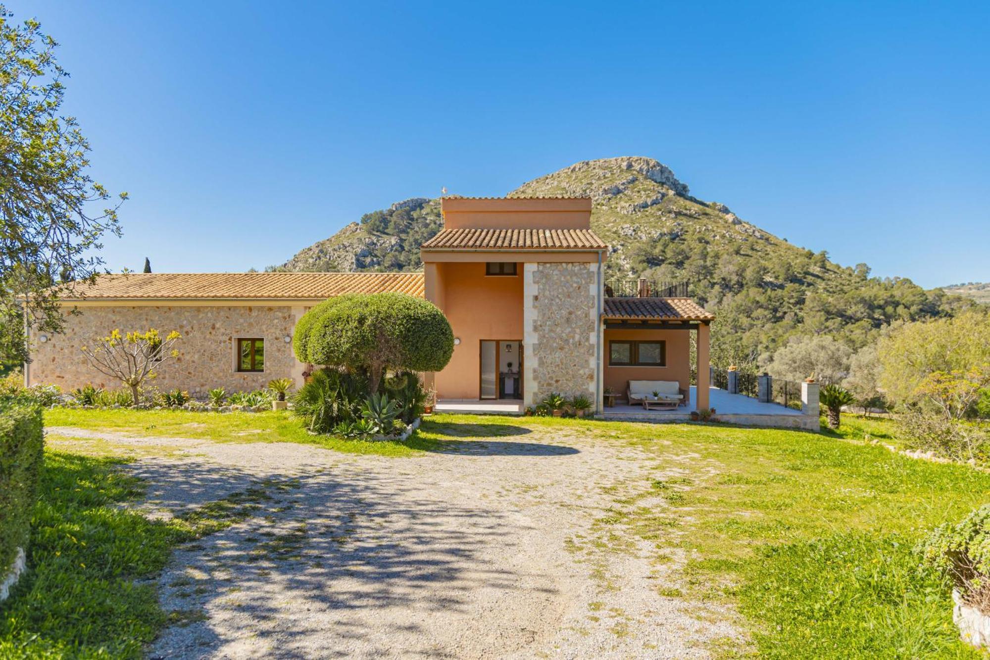 Villa Es Garrover *